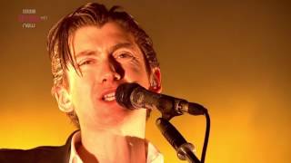 Arctic Monkeys - When The Sun Goes Down @ Reading Festival 2014 - HD 108
