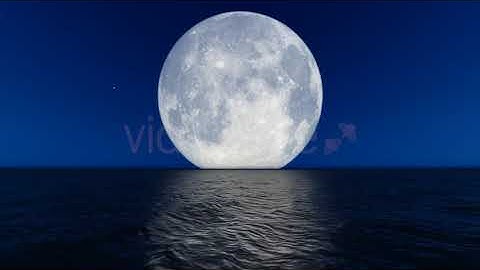 Big Moon Loop 4K | Motion Graphics - Envato elements