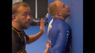 5 Self Defense Moves Every Person Should Learn! - Kama Jiu-Jitsu