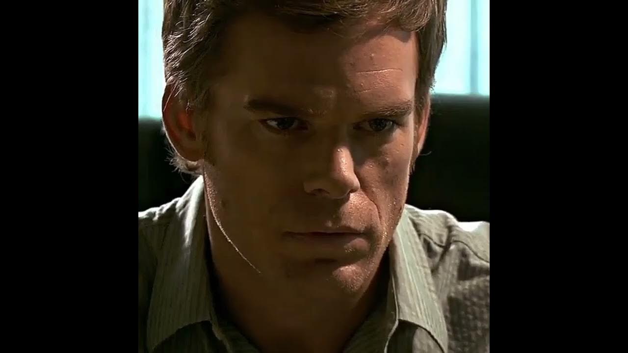 Daddy kill. Dexter Morgan в очках. Dexter Morgan selfie.