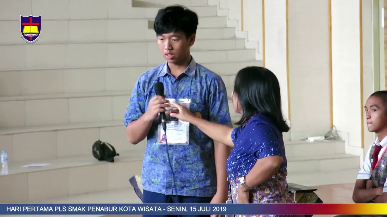 Kegiatan Pengenalan Lingkungan Sekolah Hari Pertama SMAK PENABUR Kota