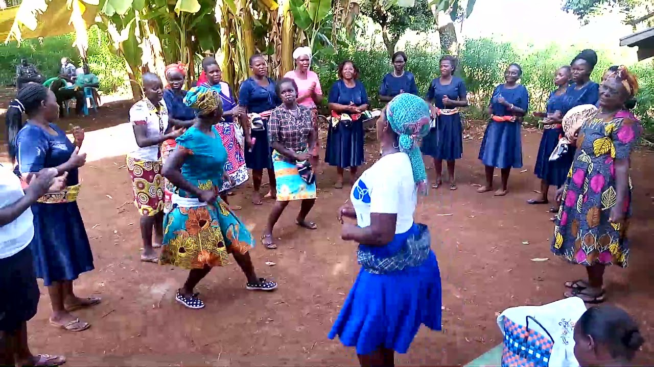 Tharaka Women Ceremonial Dance   Wanakata Viuno mbaya