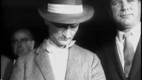 Stasi Dads - Siegfried does Shortwave