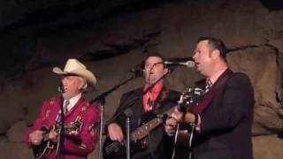 Doyle Lawson & Quicksilver, Julianne Come On Home chords
