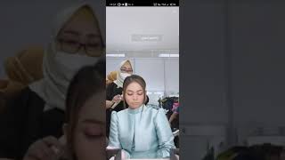 sebelum konser bismillah cinta Putri da live di bigo,mau ngomong apa ya