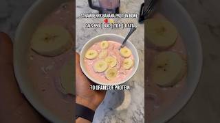 70g Protein Strawberry Banana Smoothie Bowl protein nutrition grassfedwhey bulking diet