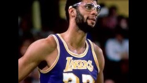 BEST POST SCORER BUILD ON 2K20!! OVERPOWERED DEMIGOD BUILD!! PERFECT FOR COMP STAGE 1V1!!