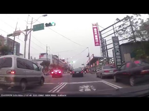 環中東路中山東路二段十字路口車禍