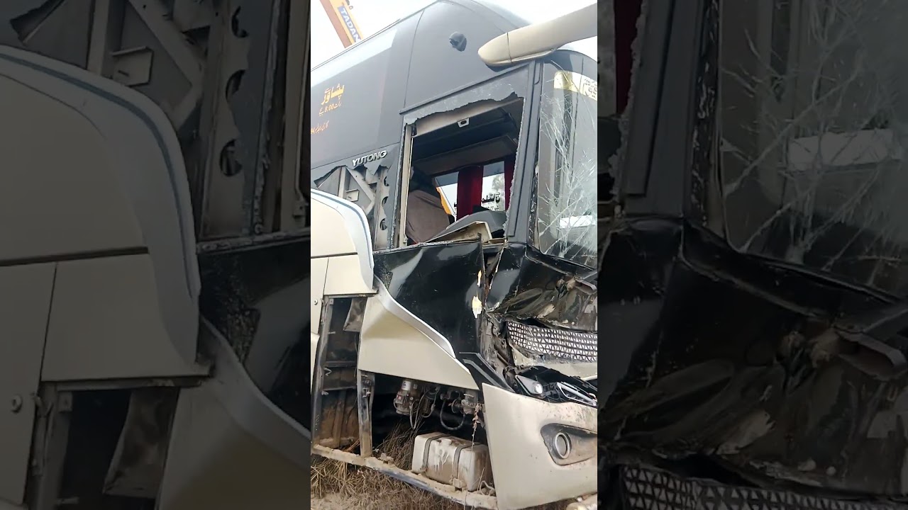 Bus accident near Fatehpur road chowkazam layyah #shortvideo #bushcraft #viralvideo