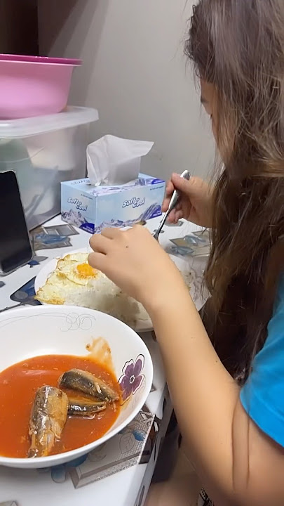 SARDINAS PRITONG ITLOG MASARAP DIBA LALO NA SINANGAG NA KANIN AT MANGGA #food #cooking #subscribe
