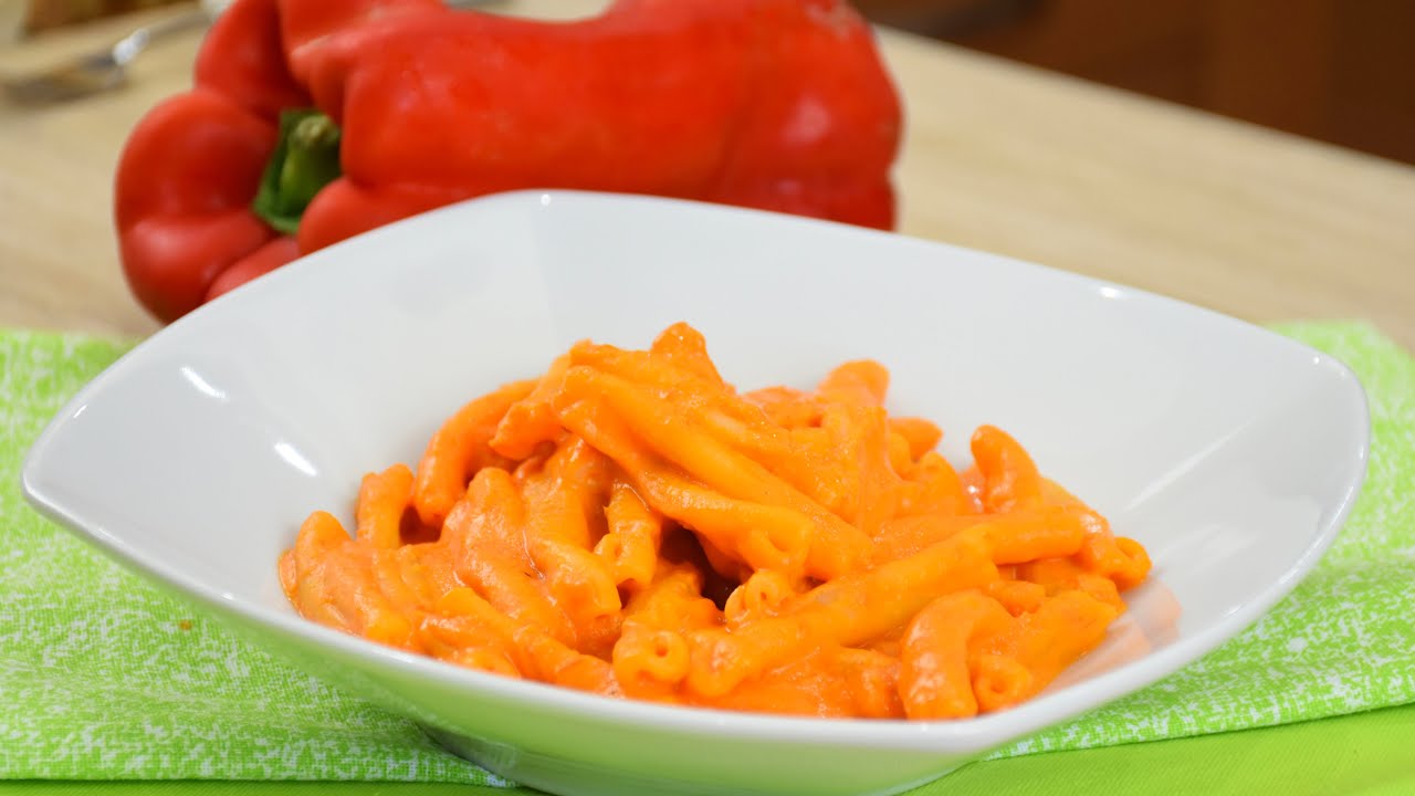 Pasta con crema di peperoni e Philadelphia