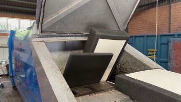 Bulkywaste Compactor with black couch (4K) (Teaser)