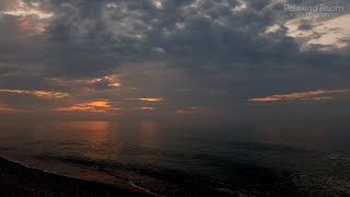Therapeutic relaxing gentle sound of the waves at dawn for sound sleep, calmness