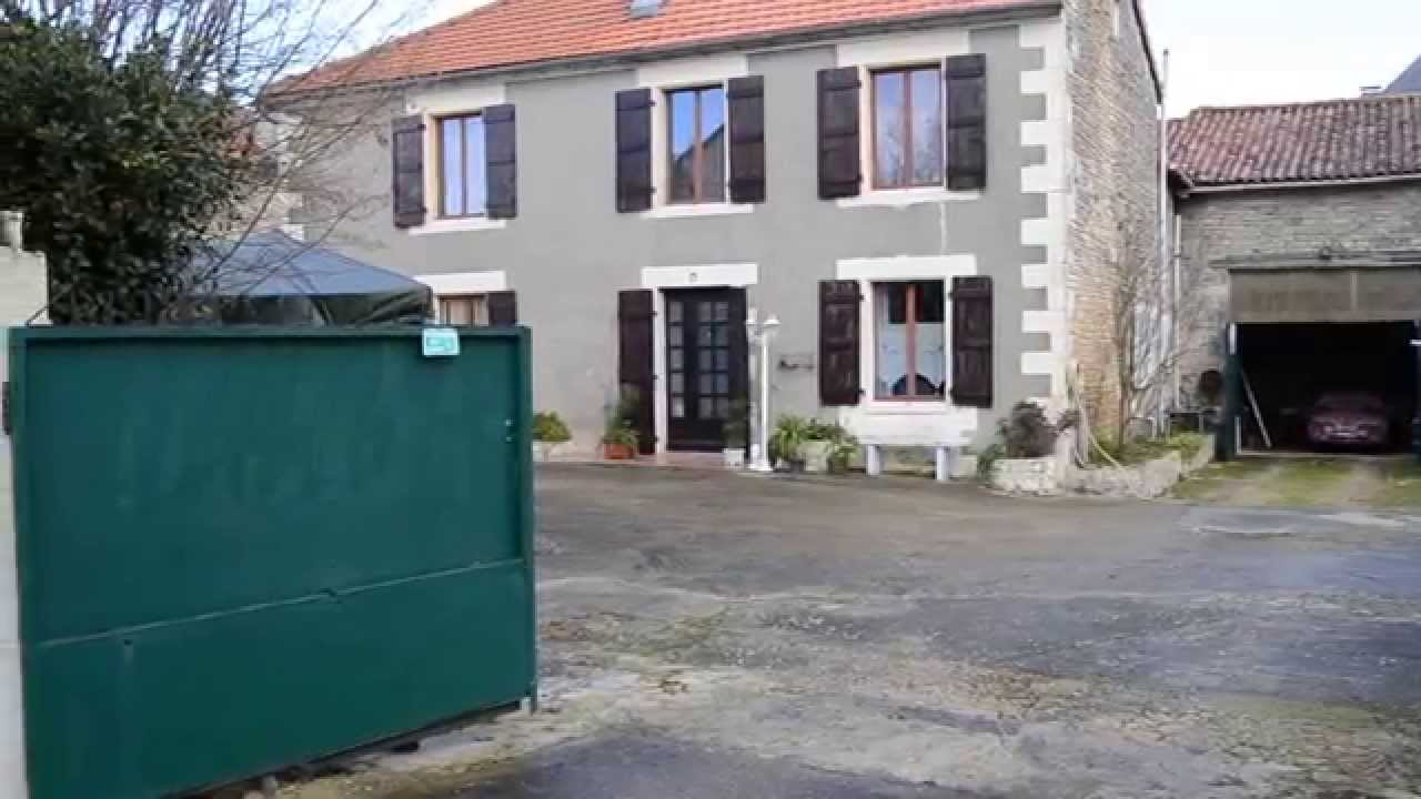 R4168 vendredi sur mer larme à gauche