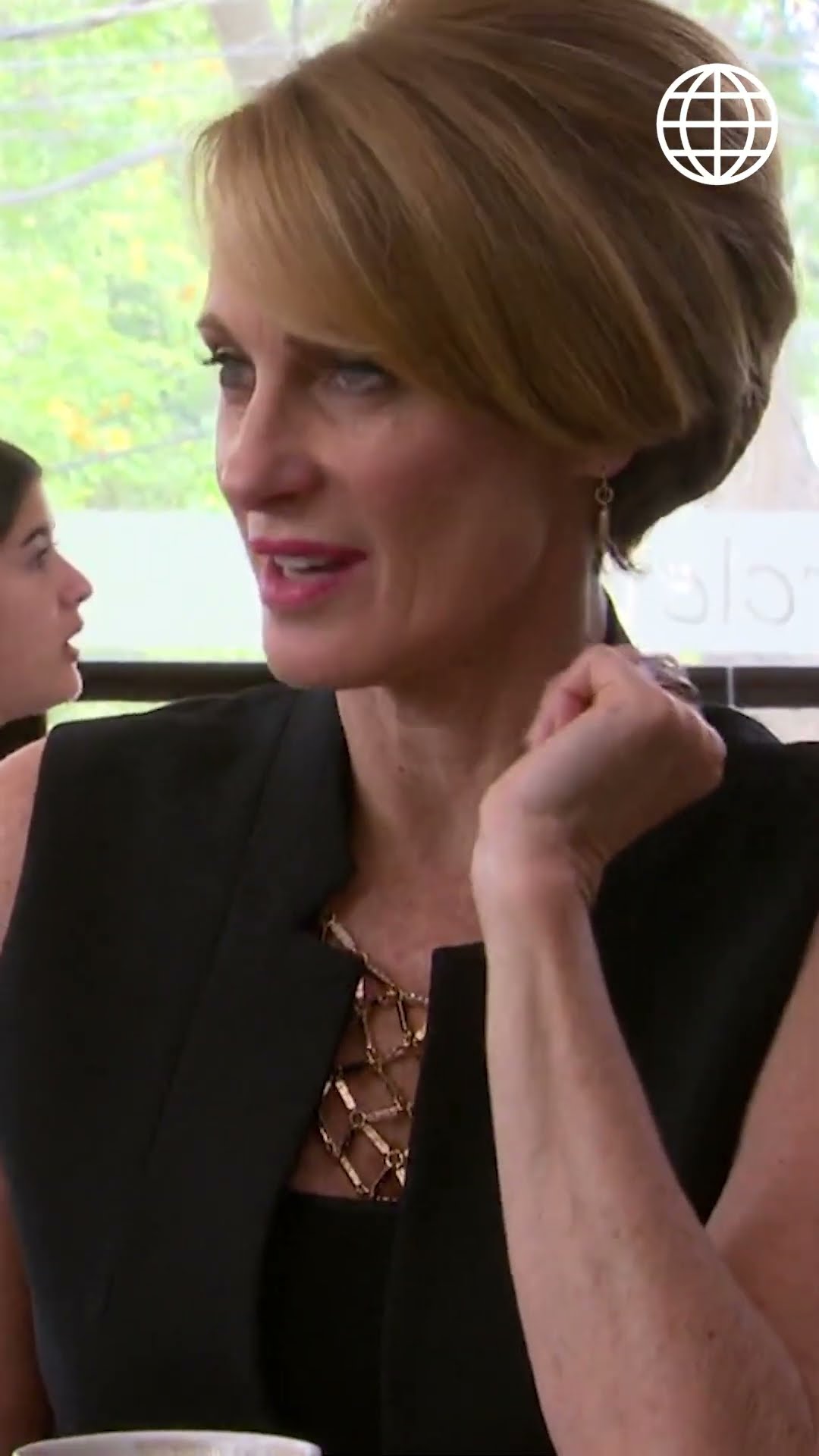 AL FONDO HAY SITIO 8 | When Anita didn't approve of Monserrat as Mike's girlfriend | #Shorts