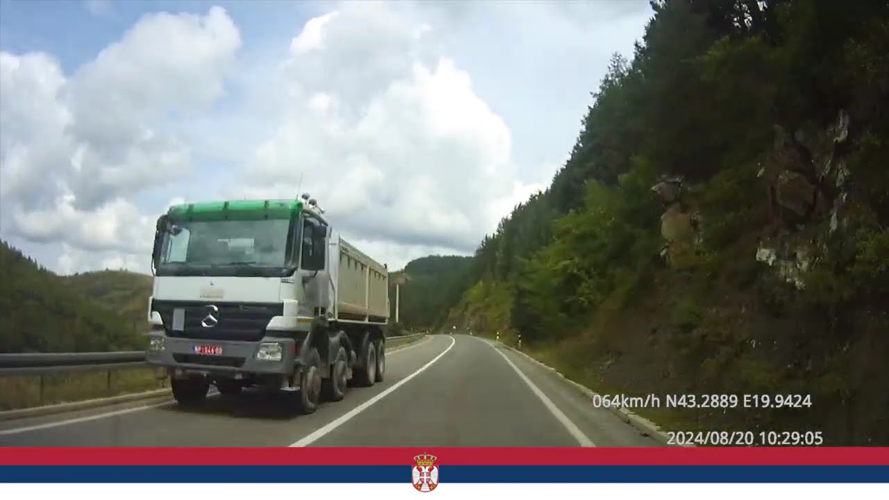 Driving from Sjenica in Serbia to Sarajevo in Bosnia (border crossing)