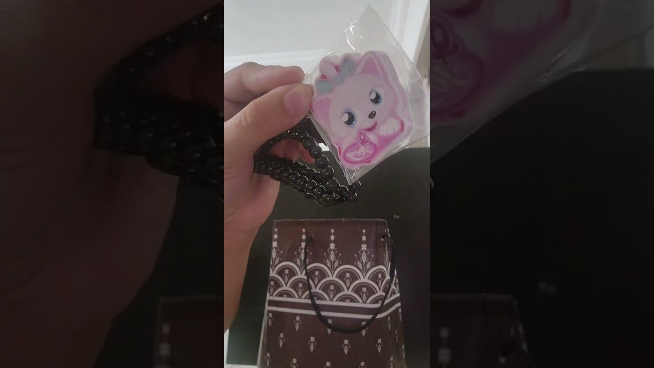 OPENING MY BIRTHDAY GIFTS 🎁 YAY