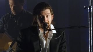 Miniatura del video "Arctic Monkeys - Star Treatment [Live at Best Kept Secret Festival - 08-06-2018]"
