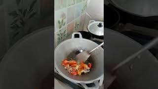 Masak Toge Besar Sama Tahu Kuning Di Oseng