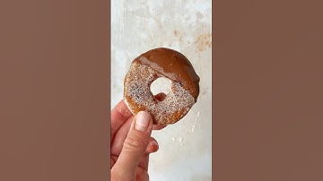 Craziest food hack - turning bread into a donut #donuts #foodhack #bread