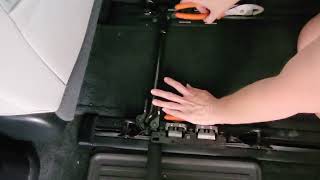 How to move2nd row trolleys in 2017 Toyota Sienna after seats are removed. 