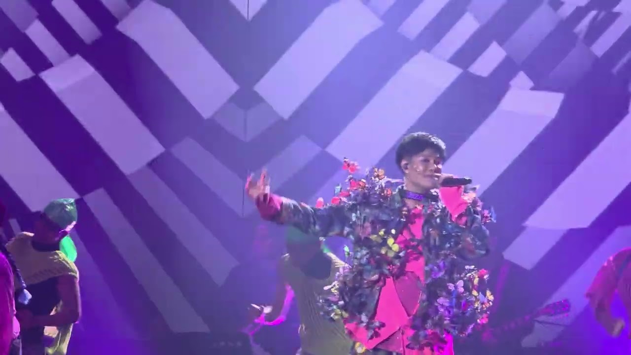 張與辰 Vic Teo 《The Novara Ball》 12/31/25 ~ 除夕倒數 + Medley