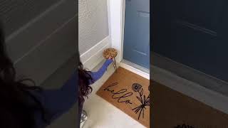 Spring front door decor💛 #asmr #asmrsounds #asmrvideo #homedecor #spring #springdecor #fyp