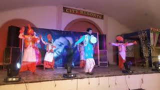 Entry Roti Gurdas maan Bhangra Group Romy with DJ Amit Phillaur