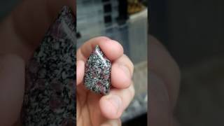 Garnet Amphibole Mica-Schist Shimmer & Flash | Macro Mineralogy 02