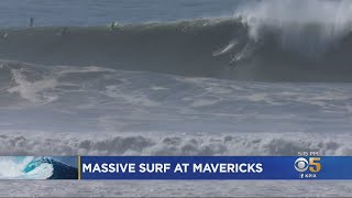 World-Class Surfers Ride Monster Waves At Mavericks Beach