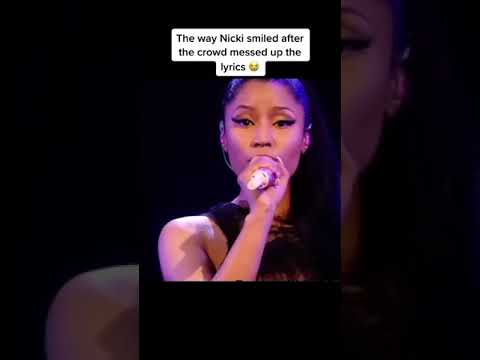 Nicki Minaj’s Crowd Messing Up The Lyrics tiktok onpinkfriday