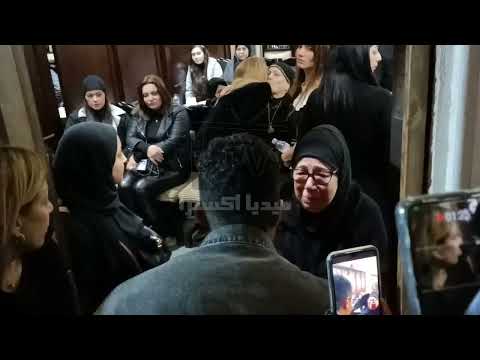 من تصوير مسلسل العمده لعزاء والد ريم البارودي لحظة مغادرة محمد رمضان وزينة سويا العزاء