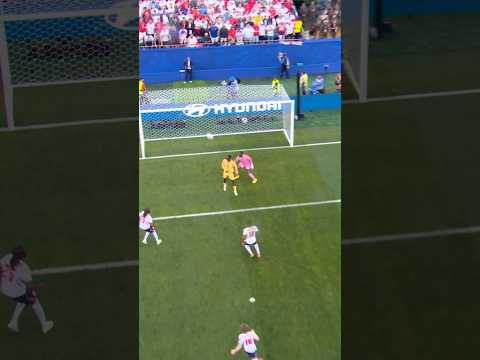England comes close to scoring against Ghana. #FIFAWorldCupOnYT #shorts #fifaworldcup