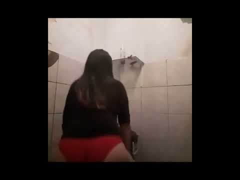 Menina Dançando funk de Calcinha ▶0:26 