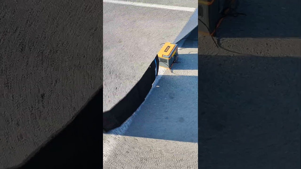 Charging VEVOR SGR-PPS300-3 Portable Power Station Solar Generator 296Wh 300W Lithium Battery 