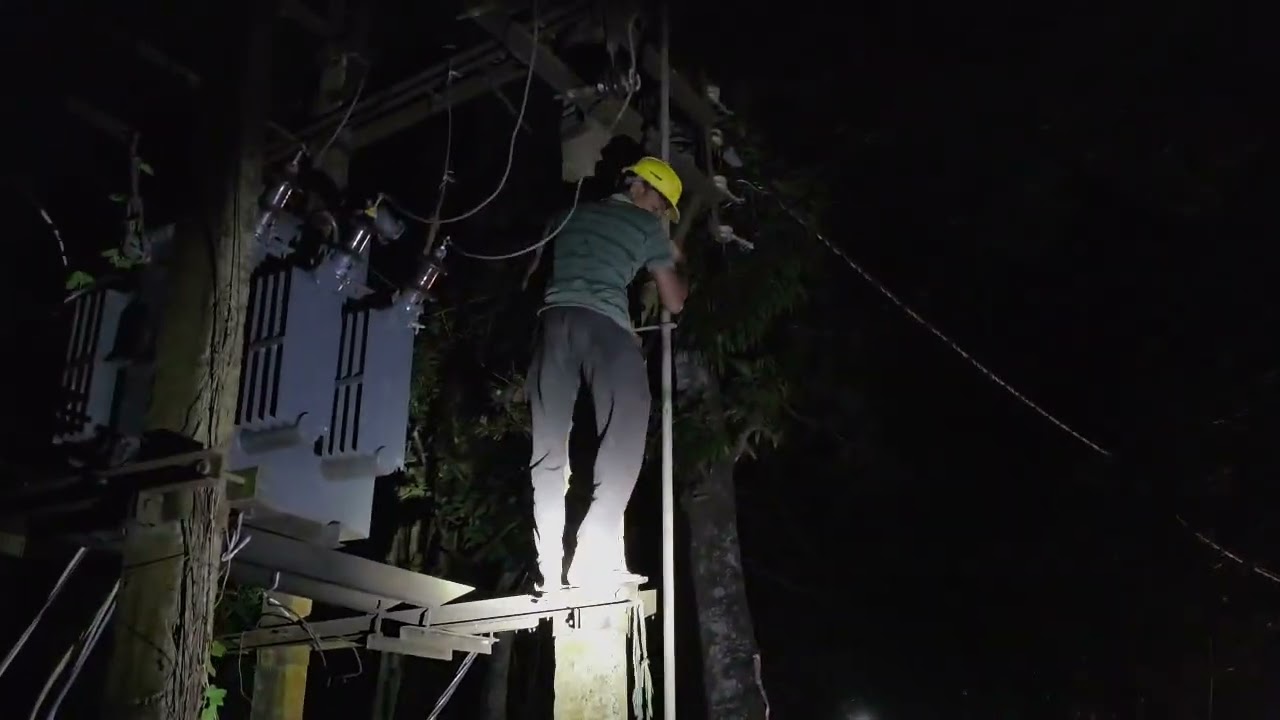 Distribution transformer power fault detection and rectification at night