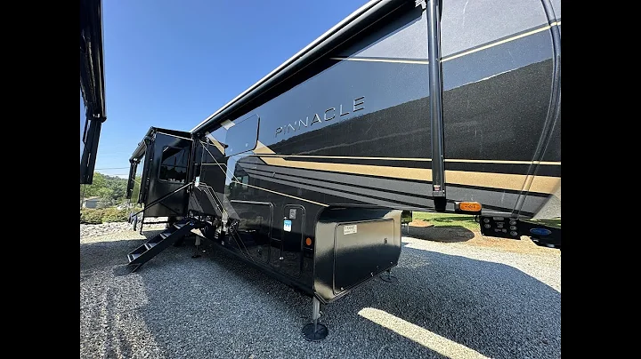 This is a PENTHOUSE on wheels!! 2026 Jayco Pinnacle 38FBRK – Luxury Fifth Wheel Tour