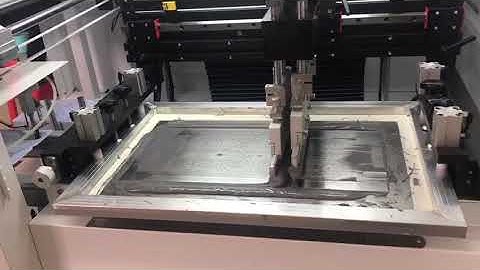 Fully automatic solder paste printing machine