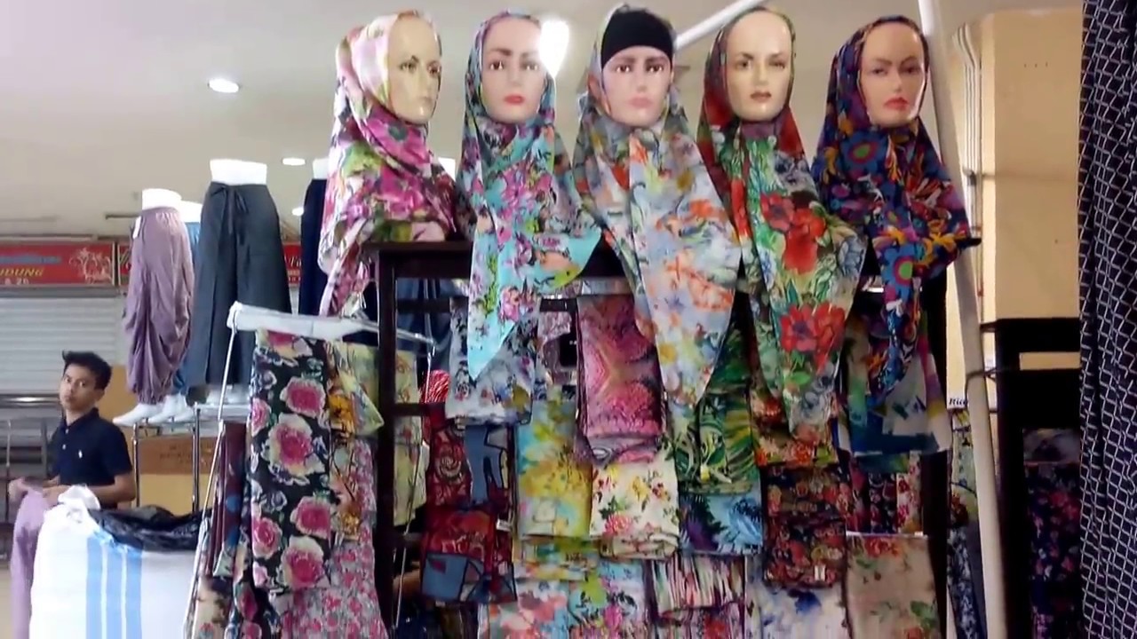 Pusat Grosir Hijab Pasar Tasik di Thamrin City - YouTube