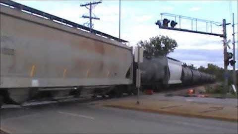 RARE! CN 2224, 8016, 5534, & 5386 w/ CEFX 3113 Northbound @ 42nd St, Cedar Rapids, IA