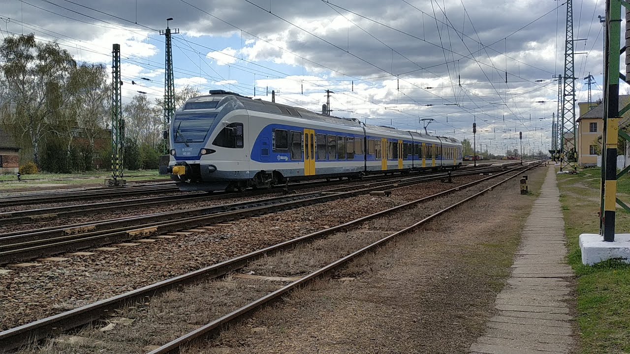 Vonatok Szerencs állomáson 2022 tavaszán
