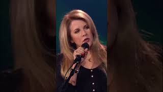 Lindsey Buckingham &amp; Stevie Nicks with "Never Going Back Again" from Soundstage