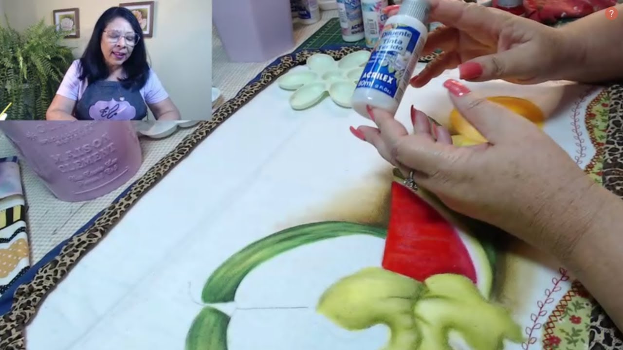 Você sabia que o Diluente na Pintura em Tecido tem outras funções além de diluir a tinta?