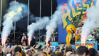 Alestorm -  "Nancy the Tavern Wench".... LEYENDAS DEL ROCK 2019