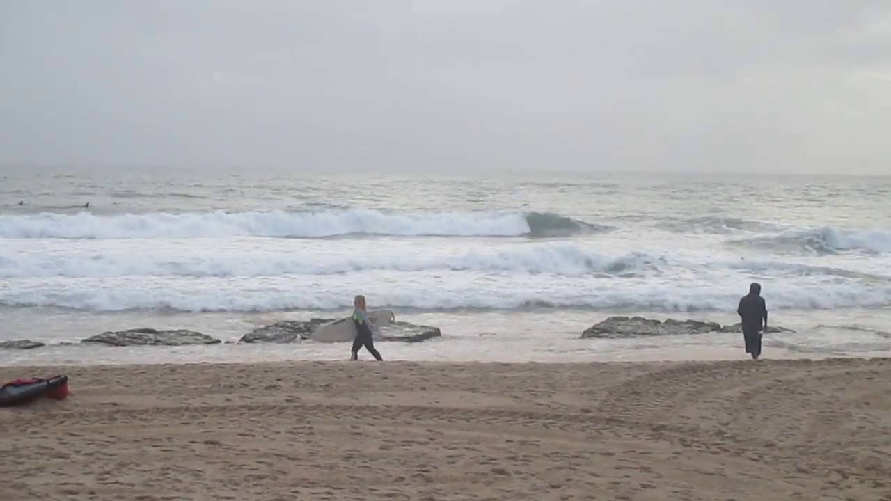Surfing in Carcavelos beach in November, Lisbon YouTube