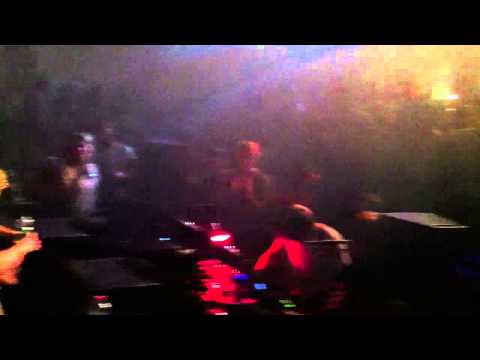 Weval Live @ Pixel TrouwAmsterdam (6-12-13)