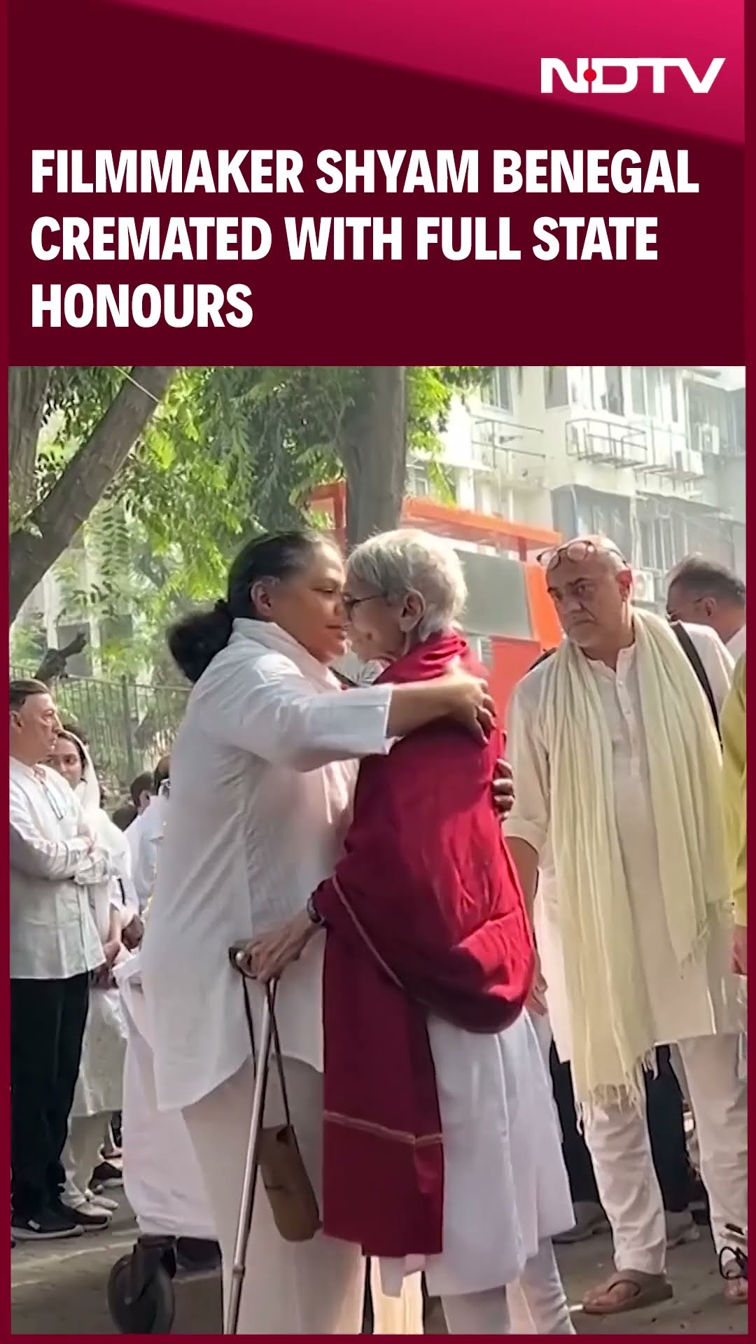 Filmmaker Shyam Benegal Cremated With Full State Honours