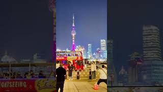 这里是中国上海，华灯初上，人山人海，如果你来不了，请跟随我的镜头来感受一下魔都的魅力  #shanghai #travel #china