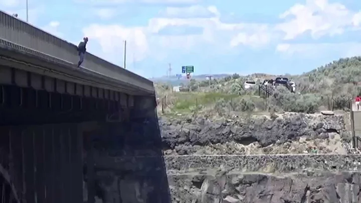 BASE Jump 12 Tom McCaffrey Solo stowed slider down