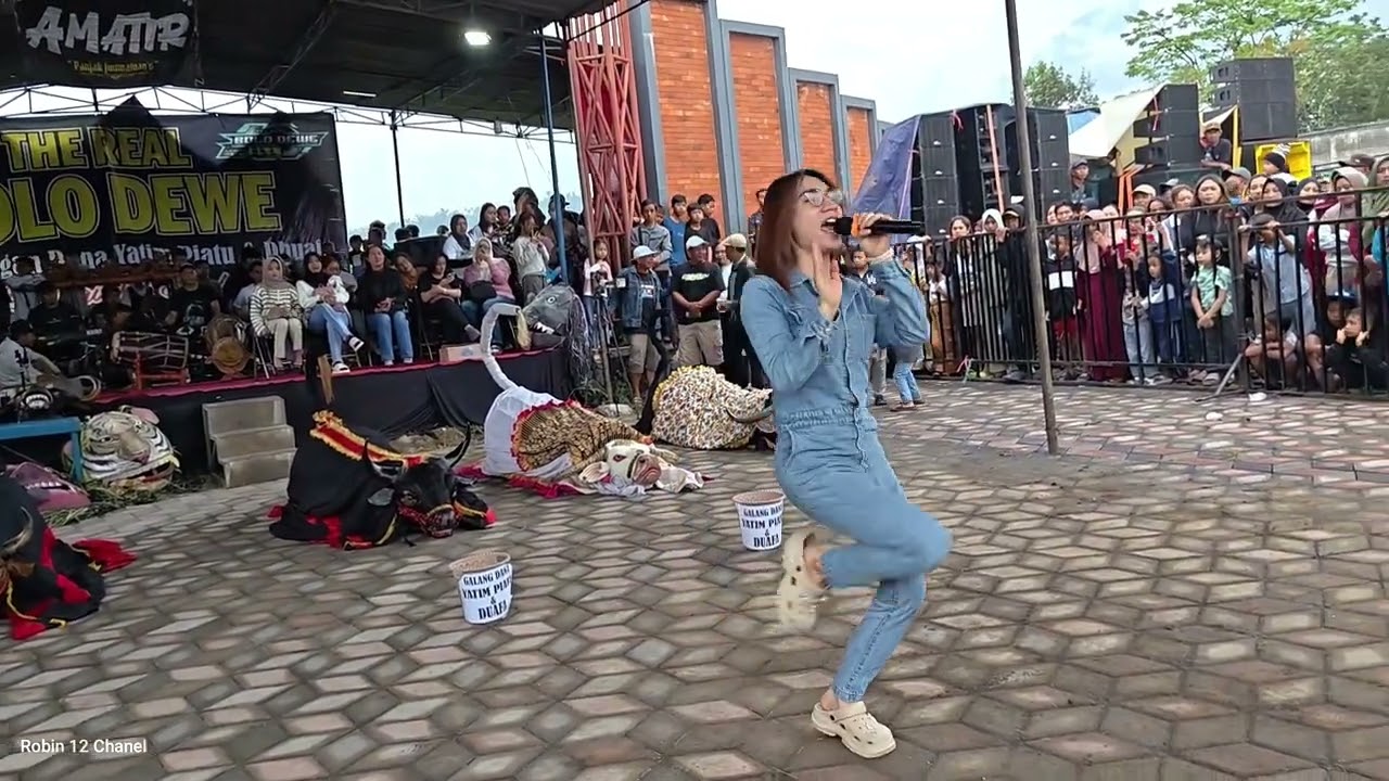 Penampilan kak Kimberly Dalam Acara Penggalangan Dana 